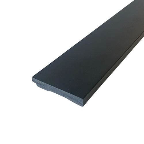 Guardapolvo EPS Recto Negro 1,3x8x220 cm