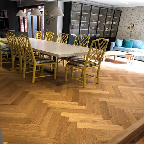 Madera de Ingeniería Roble Herringbone 450x90x10 mm